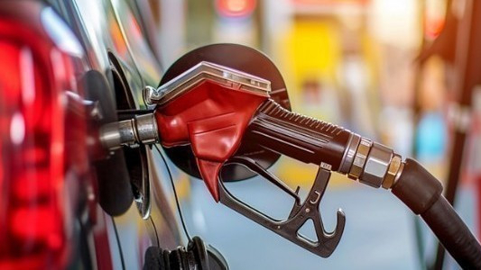 Litresi 80 lirayı aşacak: Benzin fiyatlarına zam geliyor