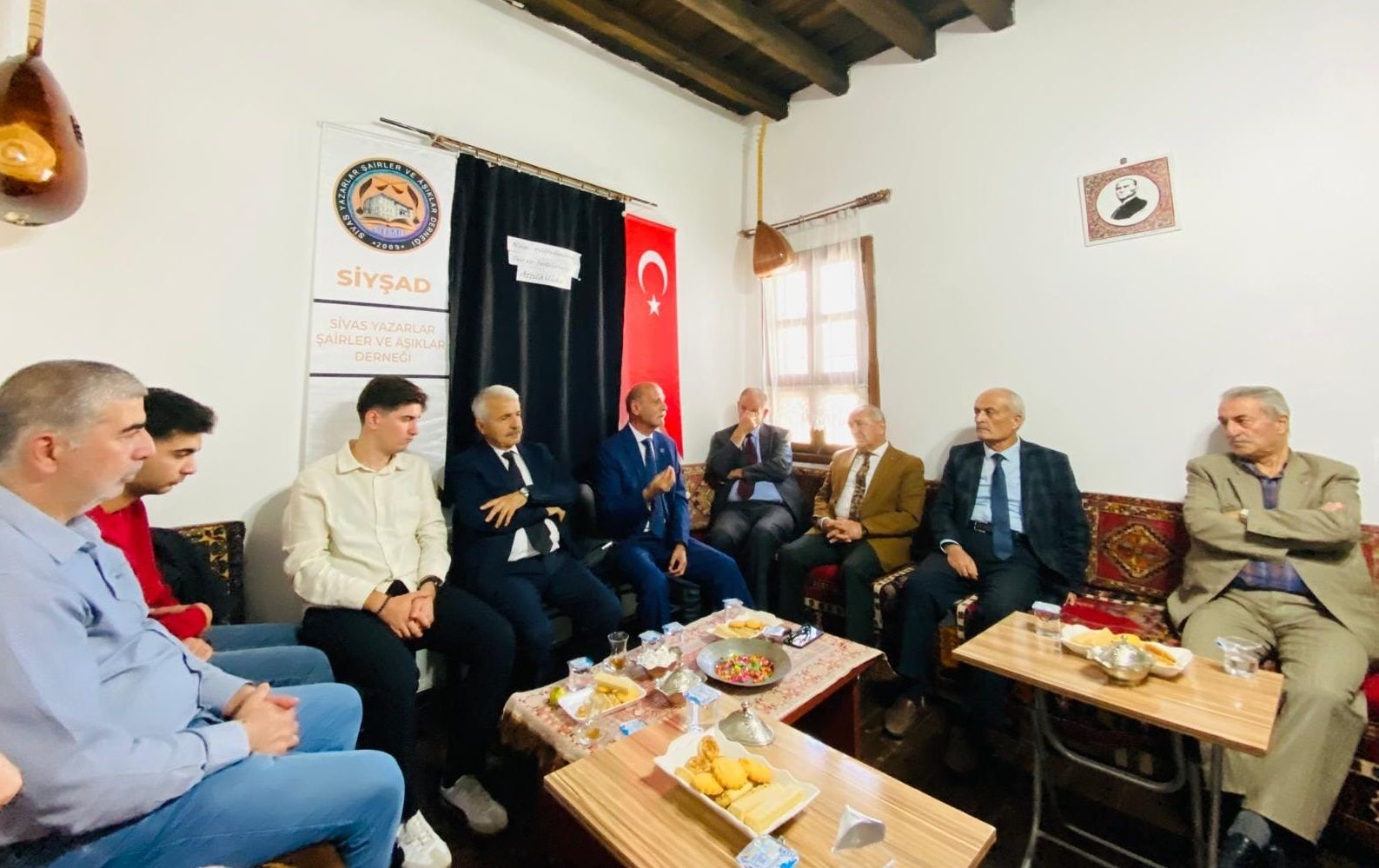 SİYŞAD’dan Anlamlı Anma: Attila İlhan Şiirleri ve Besteleriyle Yâd Edildi
