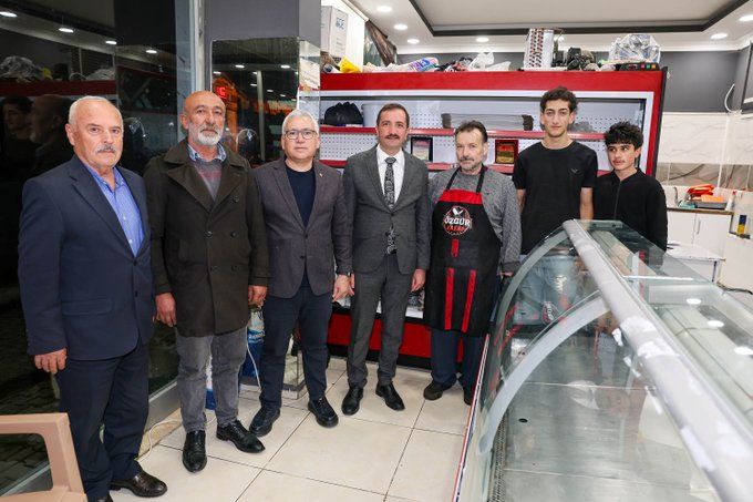 Sivas Valisi Şimşek İmranlı’da Esnaf ve Vatandaşlarla Buluştu