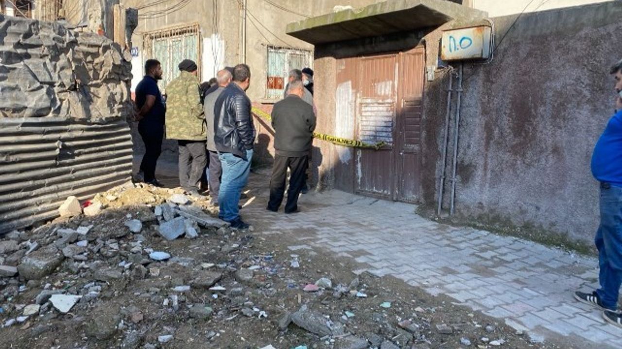 Yatağında ölü bulundu