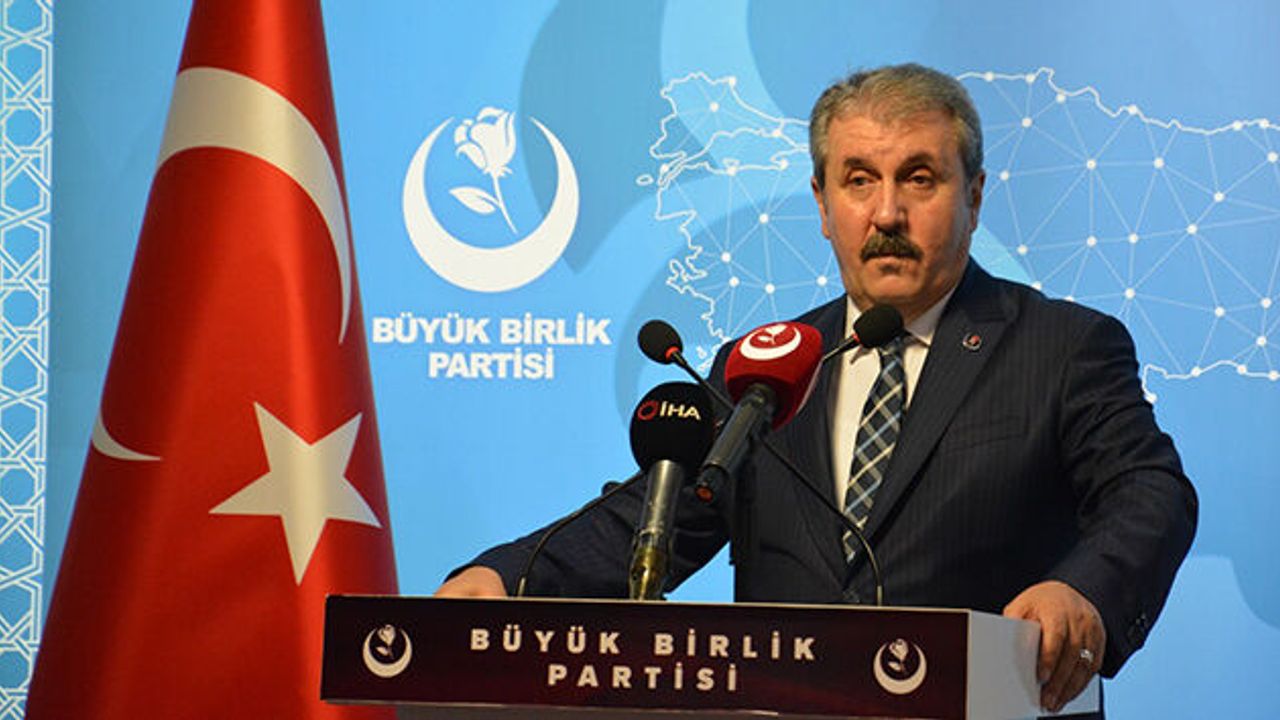 Destici: asgari ücretlinin enflasyon karşısında ezilmesine r