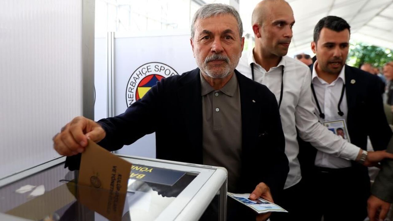 Aykut Kocaman Fenerbahçe'deki kutuplaşmaya tepki gösterdi