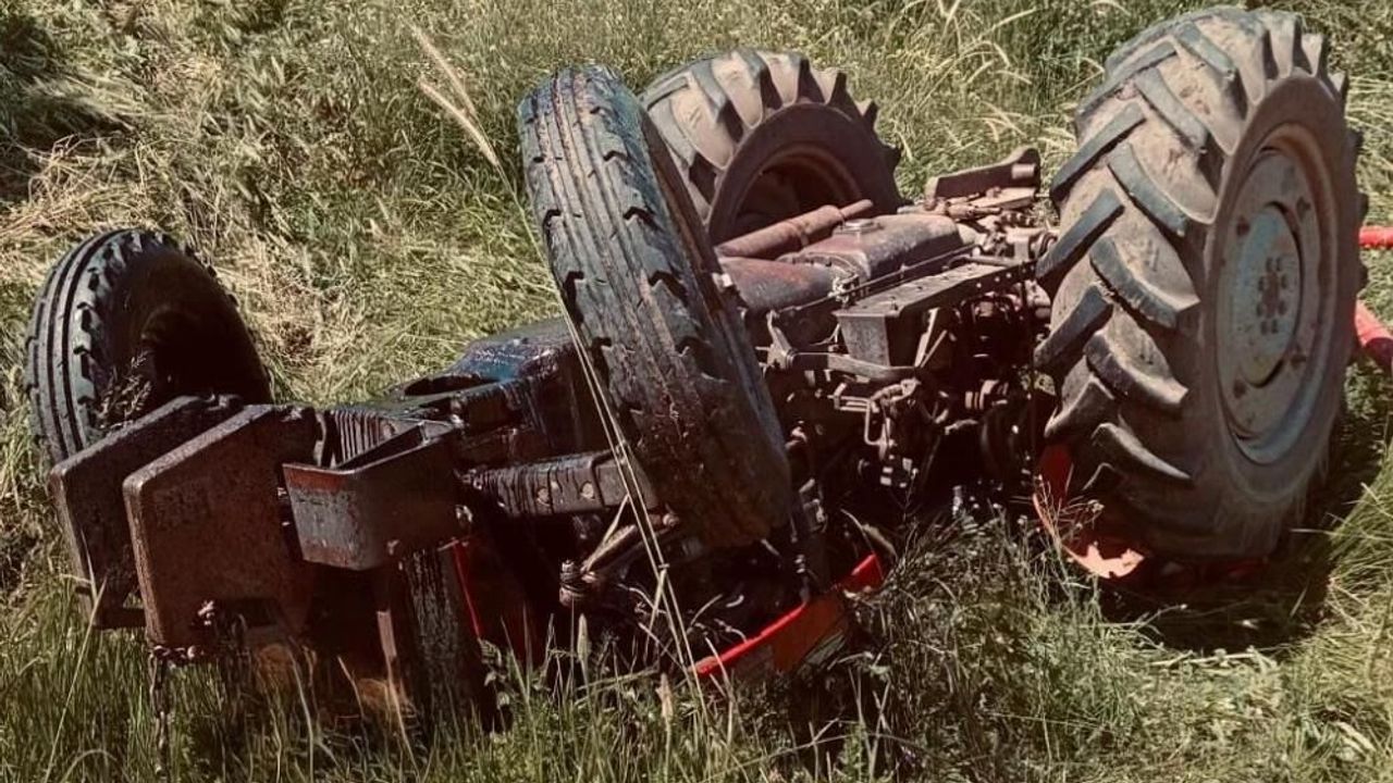 Suşehri’nde traktör kazası, 65 yaşındaki sürücü ağ