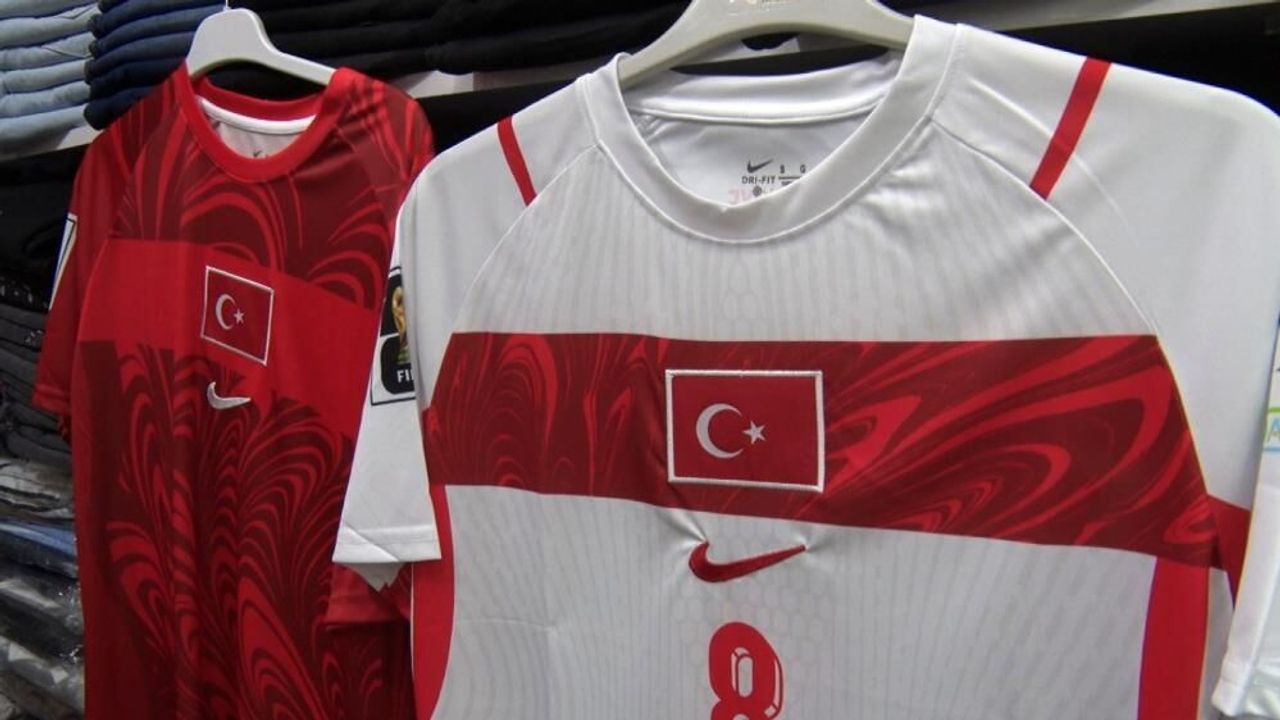 Dünya Kupası Öncesi Milli Takım Formaları Yok Satı