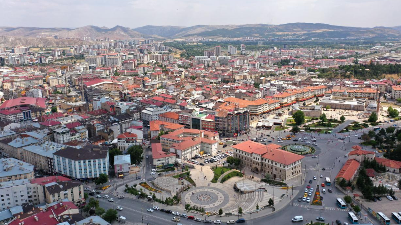 Sivas’a KÖYDES Müjdesi! Köylerin Altyapısı İçin 36