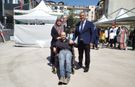 Sivas'ta 5 yıl kucağında taşıdığı öğrencisiyle yeniden buluştu