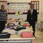 Zara Belediyesi'nden öğrencilere çanta ve kırtasiye seti