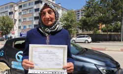 43 yıllık eşi için 67 yaşında ehliyet sınavına girdi