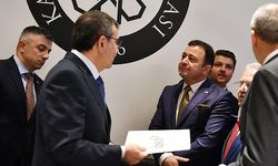 OSB Başkanı Yalçın, Milli Eğitim Bakanı Tekin'e Mesleki Eğitime Yönelik Rapor Sundu