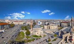 Sivas'taki konutlarda ipin ucu kaçtı! Vatandaş kara kara düşünüyor