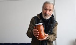 Yıllarını bu işe verdi, bin bir emekle üretip ücretsiz dağıtıyor