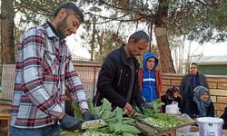 Depremde iş yeri yıkıldı, tirşik çorbasıyla ayakta kalmaya çalışıyor