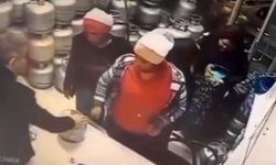 Piknik tüpünü saniyeler içerisinde eteğinin altına sokup böyle çaldı