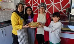 Üç çocuk annesi otomobilini satarak kurduğu işle evini geçindiriyor