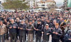 Umreciler dualarla uğurlandı