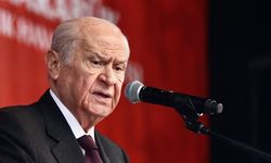 Bahçeli: "Hem DEM'lenen CHP'de bulunup hem Ülkücülük iddiasını dillendirmek şiddetli bir çelişkidir"