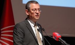 CHP Genel Başkanı Özel: "3-5 kişi partiyi tartıştırıyor ama partinin başarısını kendi başarısı sayanlar var"