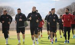 Sivasspor'da antrenman öncesi şenlik