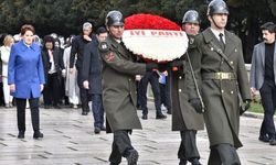 Akşener, 8 Mart Dünya Kadınlar Günü'nde Anıtkabir'i ziyaret etti