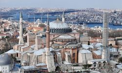 Ayasofya'nın 2. Bayezid Minaresi'nde söküm işlemi yapıldı