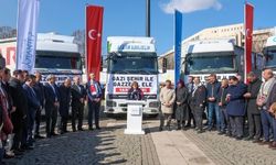 Gaziantep'te 5 tırdan oluşan insani yardım filosu Gazze için yola çıktı