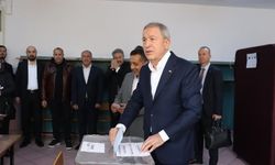 Hulusi Akar: “Sandıktan çıkan karara herkes saygı duyacak”