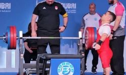 Kilosunun 3 katını kaldıran yiğido büyük gurur yaşattı