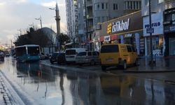Otobüs durakları işgal altında