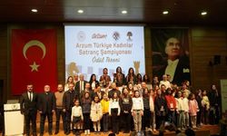 Şampiyonluğu, depremde hayatını kaybedenlere armağan etti