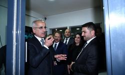 Ulaştırma Bakanı'ndan gülümseten taksi ziyareti
