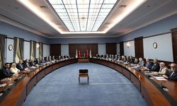 AK Parti'de Değişim İl Teşkilatlarından Başlayacak