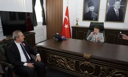Doruk Deveci Başkan koltuğunda