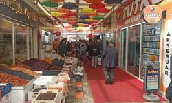 Konteyner çarşılarda bayram kalabalığı