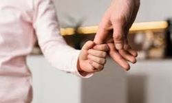 Koruyucu aile yanında bakımı sağlanan çocuk sayısı 10 bin 84