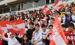 Minik Yiğidolar Sivasspor'u yalnız bırakmadı
