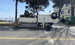 Takla atan kamyonetten yara almadan kurtuldular