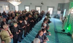 Camilerde yağmur duası ediliyor