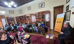 Edebiyat Akademisi'nde "Türkçemizin Güzellikleri" konuşuldu