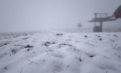 Erciyes'e mayıs ayında kar yağdı