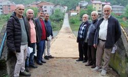 Köyleri ahşap köprü birleştiriyor