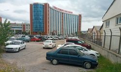 Numune Hastanesi'nde boş alanlar otopark oldu!