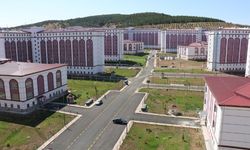 Öğrenciler kampüsten çıkmıyor, esnaf çare arıyor!