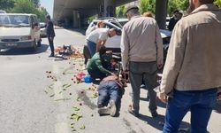 Otomobil ile çarpışan triportörün sürücüsü yola fırladı