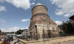 Sivas'ın Kalbinde: Güdük Minare'ye Yolculuk