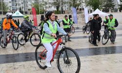 Sivas'ta pedallar sağlık için çevrildi