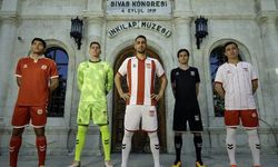 Sivasspor yeni sezon formalarını tanıttı