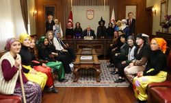 Vali Şimşek masal kahramanlarını ağırladı