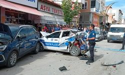 Cip polis otosu ile iki araca çarptı
