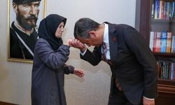 CHP'li Özel, Saniye Ateş ile görüştü