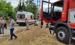 Çıktığı elektrik direğinde akıma kapıldı